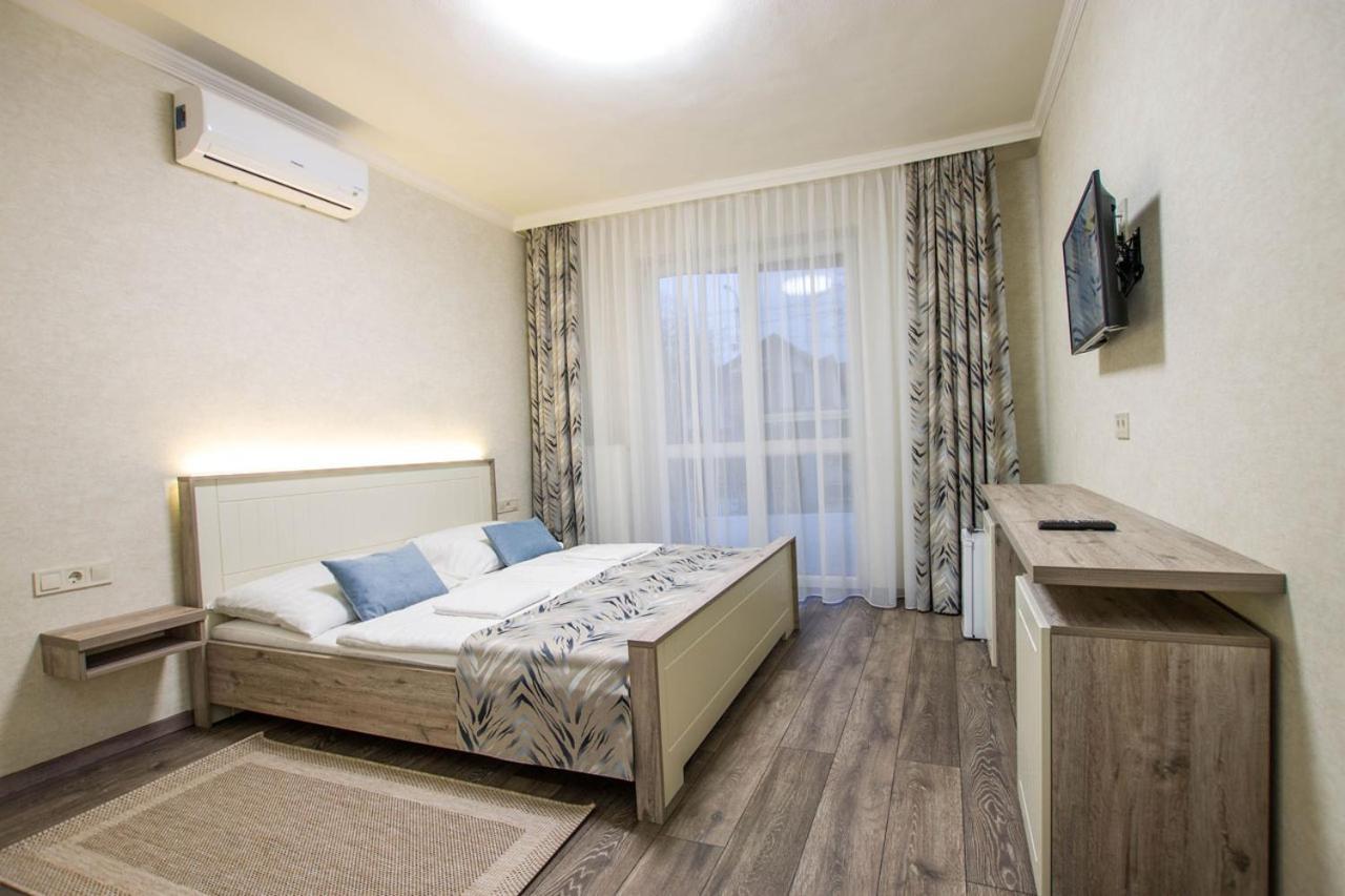 Hotel Jarja Panzio à Hajdúszoboszló Extérieur photo