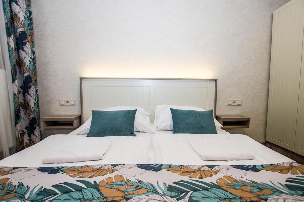 Hotel Jarja Panzio à Hajdúszoboszló Extérieur photo