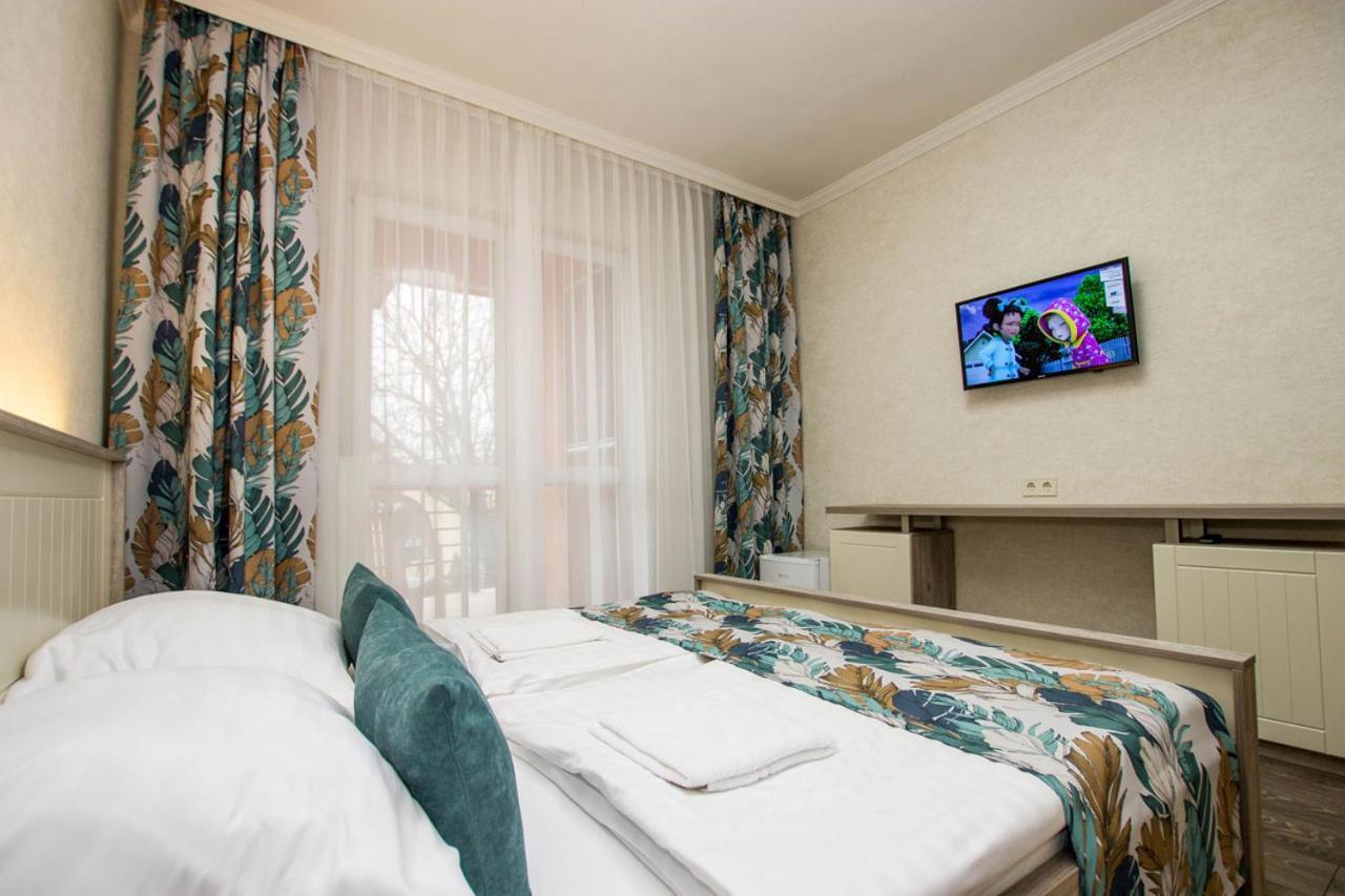 Hotel Jarja Panzio à Hajdúszoboszló Extérieur photo